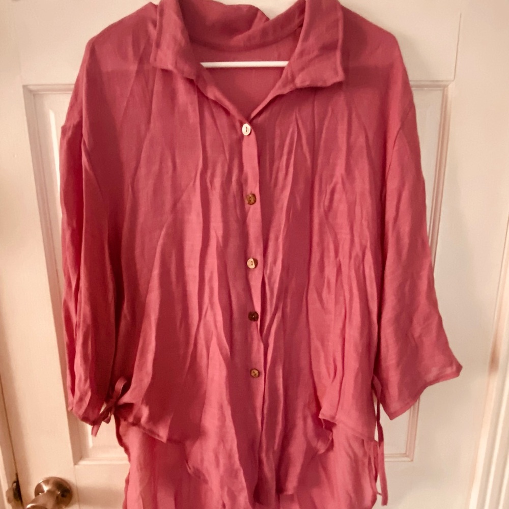 NWOT - Pretty Linen Type Big Shirt Size 2x, but fits more like a 1x soft rose.
